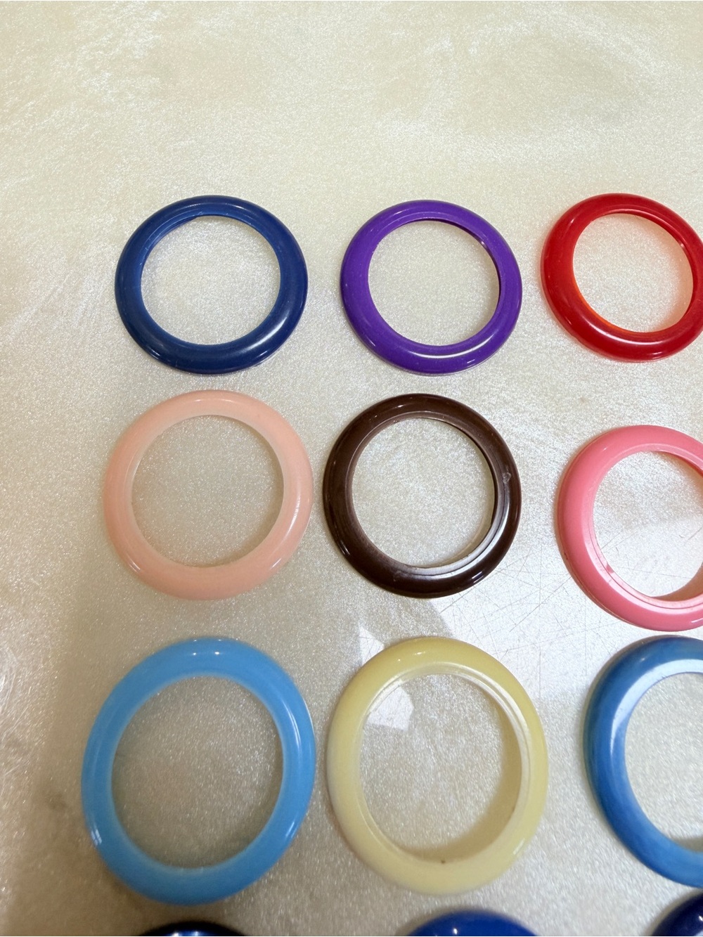 Gucci Colorful Bezel Set - Assorted Colors - Picture 4 of 7